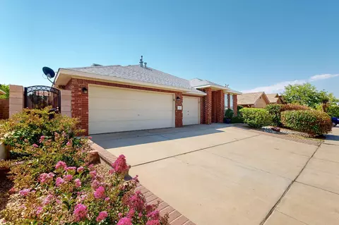 9232 Jill Patricia St NW, Albuquerque, NM 87114