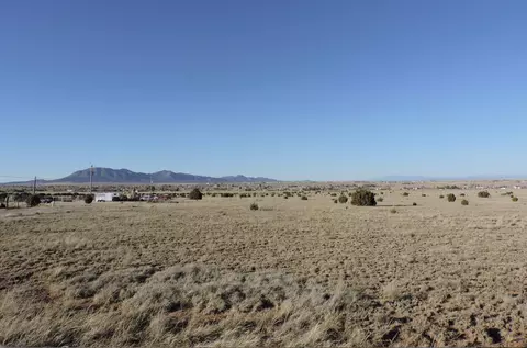11 Cunningham, Edgewood, NM 87015