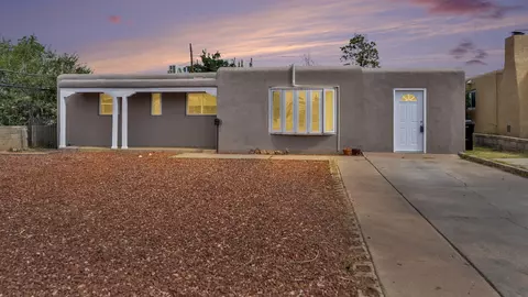 10005 Los Arboles Ave NE, Albuquerque, NM 87112