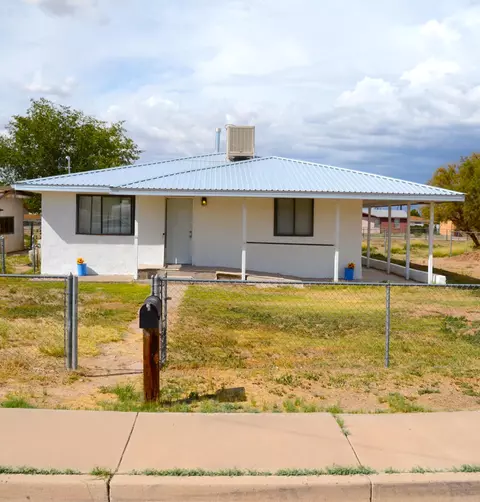1014 W Picard Ave, Belen, NM 87002