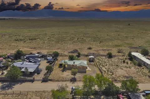 50 Brazaro Ave, Los Lunas, NM 87031