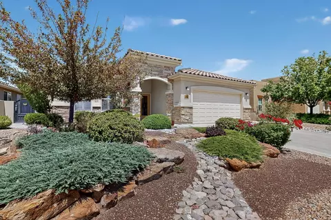 1029 Prairie Zinnia Dr, Bernalillo, NM 87004