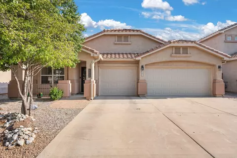 6020 Legends Ave NW, Albuquerque, NM 87120