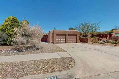 10129 Mesa Arriba Ave NE, Albuquerque, NM 87111