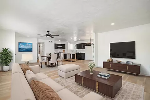 1312 Ladrones Ct SW, Albuquerque, NM 87121