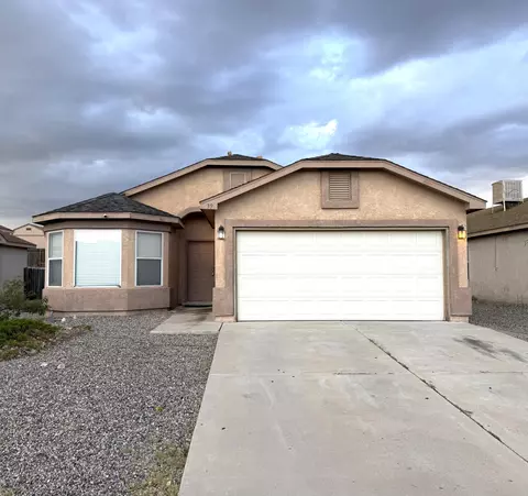 39 Avenida Jardin, Los Lunas, NM 87031
