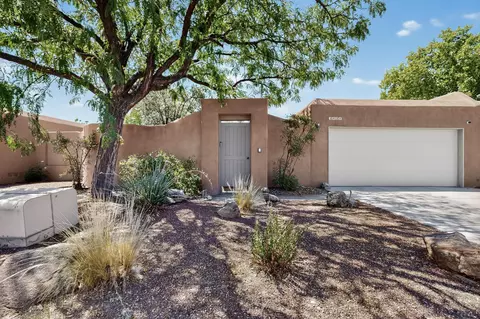 2828 Don Pancho Rd NW, Albuquerque, NM 87104
