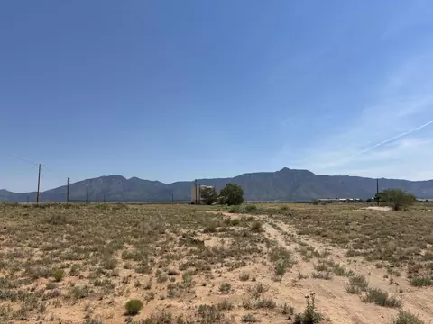 177 Meadowlake Road, Meadow Lake, NM 87031