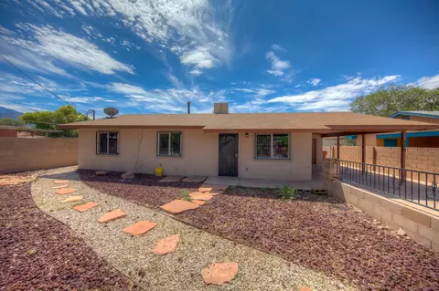 119 W Calle Del Banco, Bernalillo, NM 87004