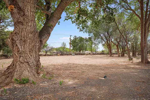 20 Blue Sky, Corrales, NM 87048