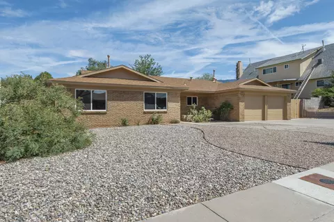 12217 Vienna Dr NE, Albuquerque, NM 87111