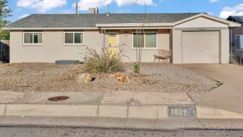 1809 Paisano St NE, Albuquerque, NM 87112