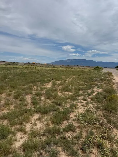 Hielo Road Nw, Albuquerque, NM 87120