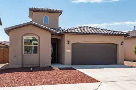 6016 Ermemin Ave NW, Albuquerque, NM 87114