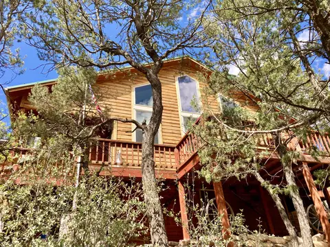 5 Sycamore Dr, Cedar Crest, NM 87008