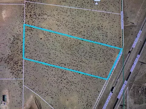 361 Thompson Rd, Edgewood, NM 87015