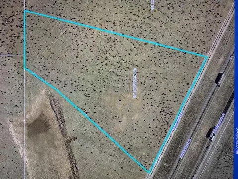 371 Thompson Rd, Edgewood, NM 87015