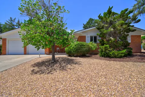 8213 Connecticut St NE, Albuquerque, NM 87110
