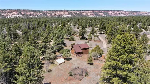 18 E Bobcat Dr, Ramah, NM 87321