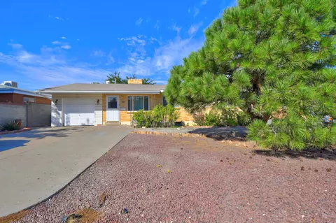625 Georgia Street St SE, Albuquerque, NM 87108