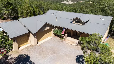 7 Tablazon Valley Dr, Tijeras, NM 87059
