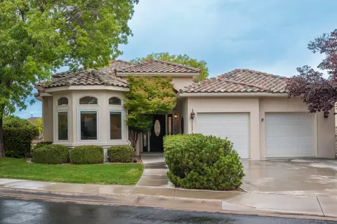 11221 Los Lagos NE, Albuquerque, NM 87111