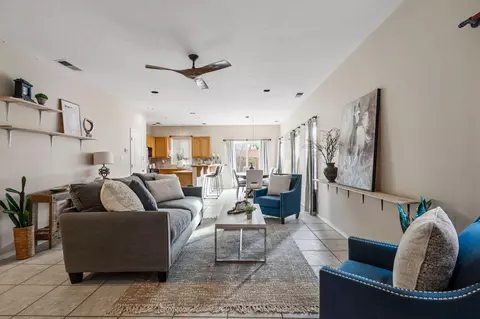 722 11th St NW, Albuquerque, NM 87102