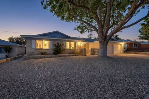 4013 Pitt St NE, Albuquerque, NM 87111