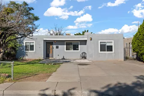 217 Espejo St NE, Albuquerque, NM 87123