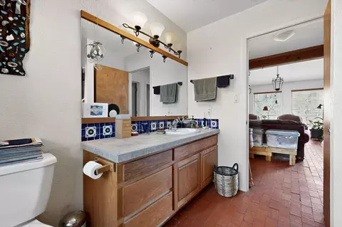 Bath - 88 Juniper Hill Loop, Cedar Crest, NM 87008 photo 2 of 6