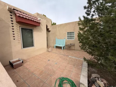 304 Greenspoint Ln, Rio Communities, NM 87002