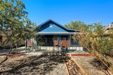 1311 Edith Blvd SE, Albuquerque, NM 87102