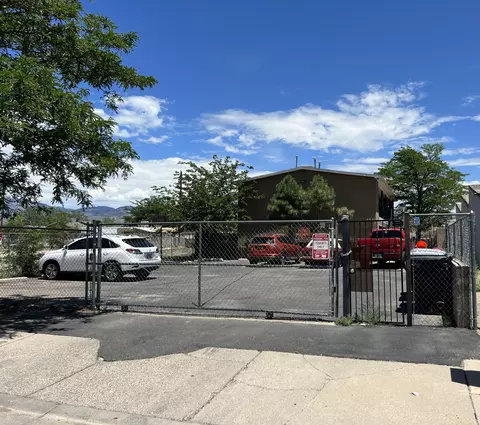 308 Virginia St NE, Albuquerque, NM 87108