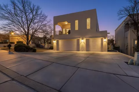 11436 Woodmar Ln NE, Albuquerque, NM 87111