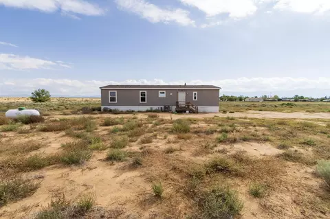 57 Airport Rd, Los Lunas, NM 87031