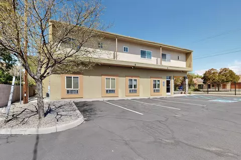 351 Washington St SE #205, Albuquerque, NM 87108