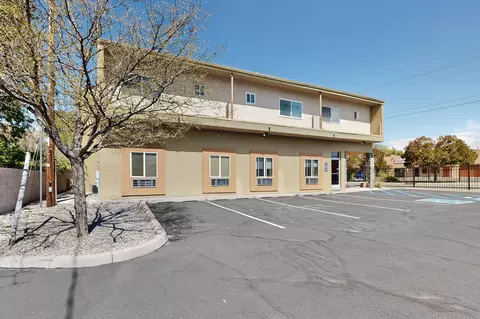 351 Washington St SE #205, Albuquerque, NM 87108