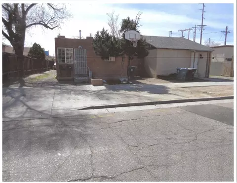 810 Roma Ave NW, Albuquerque, NM 87102