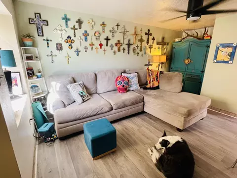 1006 8th St SW, Albuquerque, NM 87102
