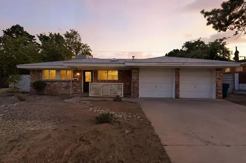 8221 Connecticut St NE, Albuquerque, NM 87110