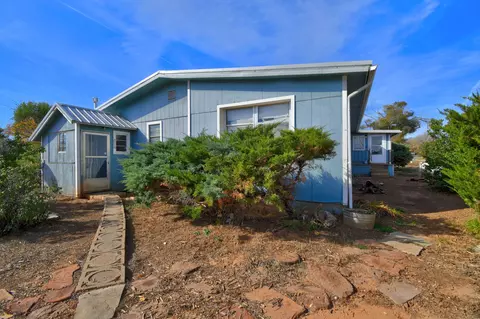 11 Stephens Pl, Bluewater, NM 87005