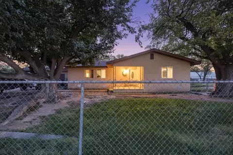 3473 Main St NE, Los Lunas, NM 87031