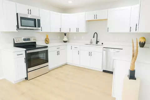 Kitchen - 332 General Stilwell St NE, Albuquerque, NM 87123 photo 1 of 2