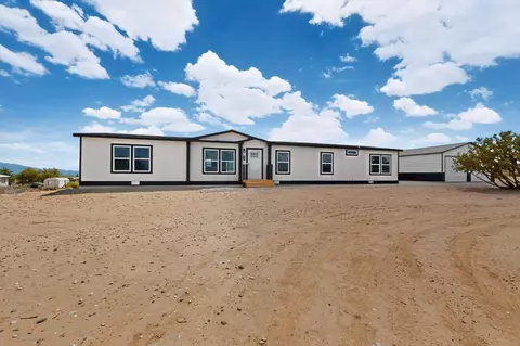 316 Hill Rd NE, Rio Rancho, NM 87144