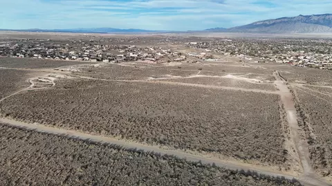 40 5th St NE, Rio Rancho, NM 87144