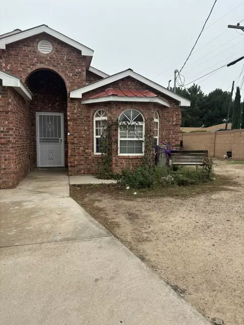 3424 Herrera Rd NW, Albuquerque, NM 87105