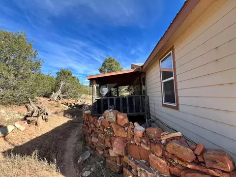 780 Red Bluff Rd, Mountainair, NM 87036
