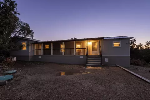 4038 Martinez Rd, Edgewood, NM 87015