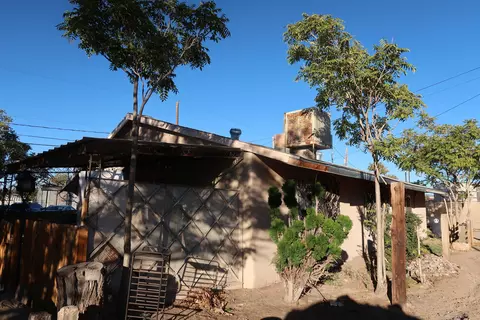 2228 John St SE, Albuquerque, NM 87102
