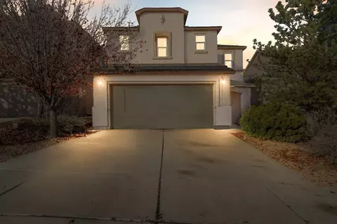 10731 Humphries Ln SW, Albuquerque, NM 87121